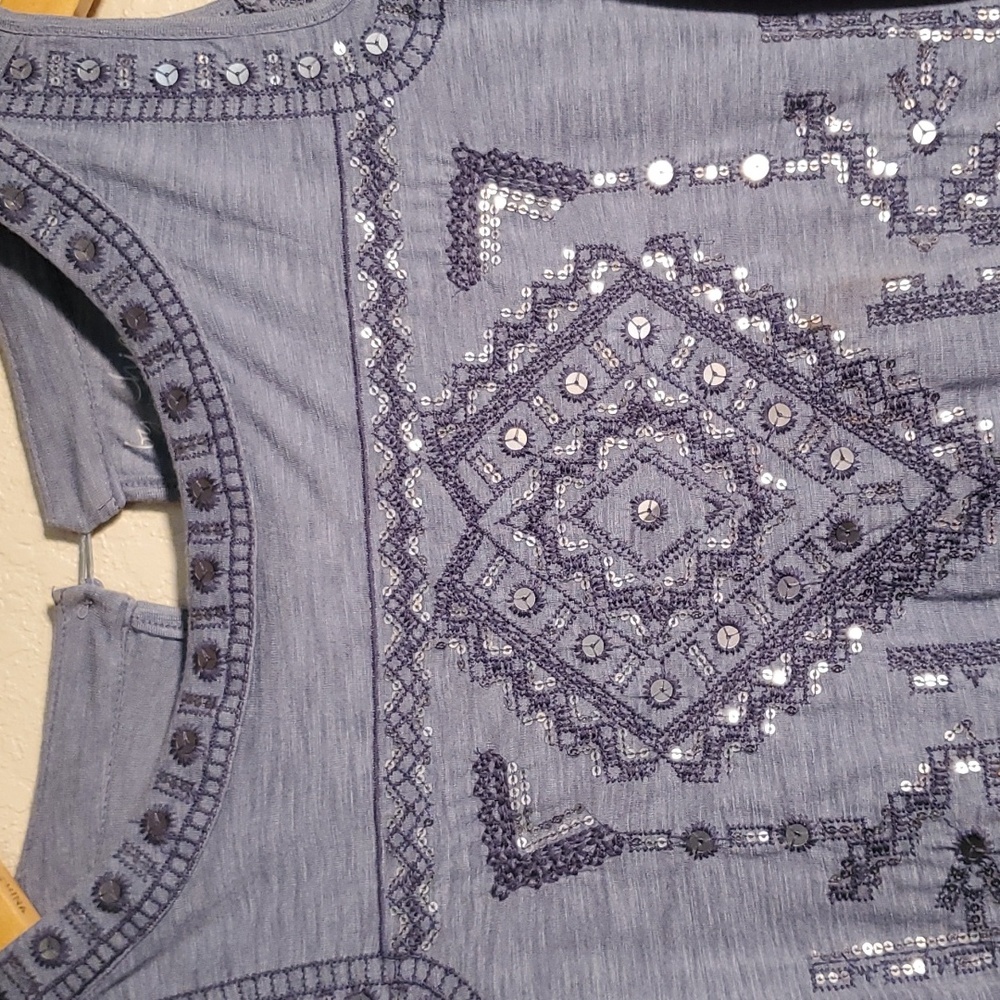 🦋COLD SHOULDER KNIT TOP EMBELLISHED WITH SILVER SEQUINS - LIGHTWEIGHT SIZE 1 - Picture 5 of 9